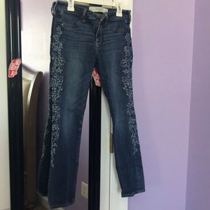 ABERCROMBIE AND FITCH JEANS